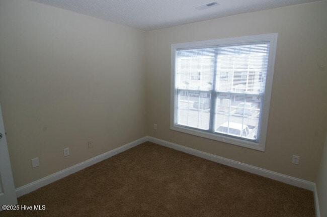 Building Photo - 4255 Dudleys Grant Dr