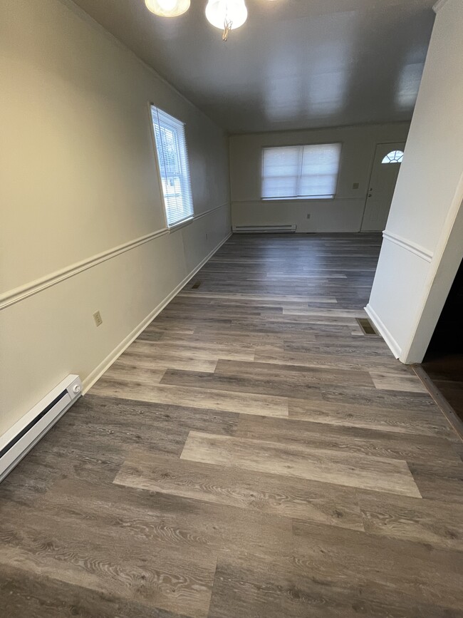 Building Photo - 311 Brookdale Dr