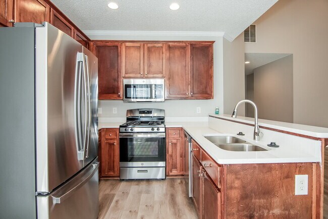 Building Photo - 64 Paxton Pl