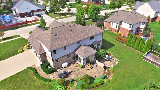 Building Photo - 6768 Merrick Dr