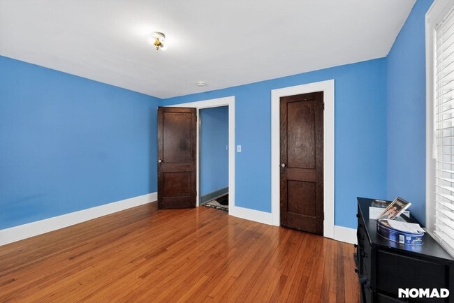 Building Photo - 96 Kenwood Ave