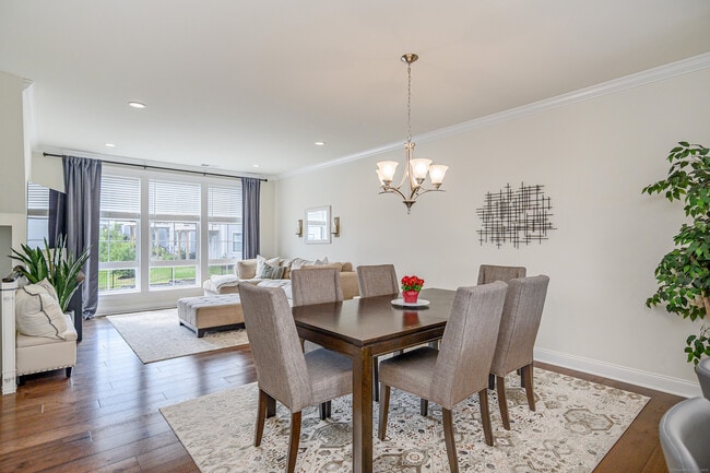 Building Photo - 159 Brentwood Cir