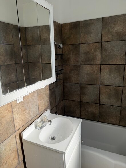 Building Photo - 5177 Connecticut St