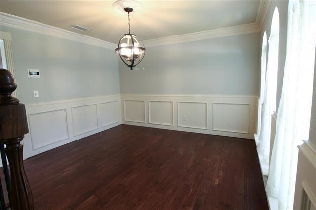 Building Photo - 3112 Kingston Dr