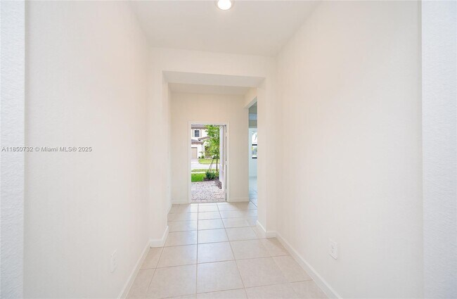 Building Photo - 11856 SW 241 Ter