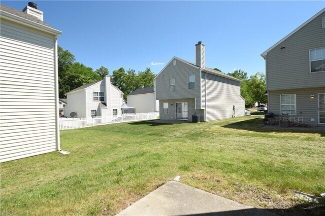 Building Photo - 102 Pelican Cove