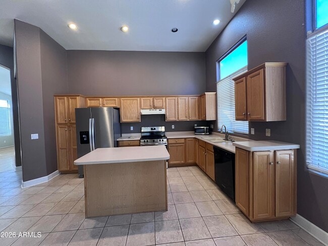 Building Photo - 1345 W Musket Way