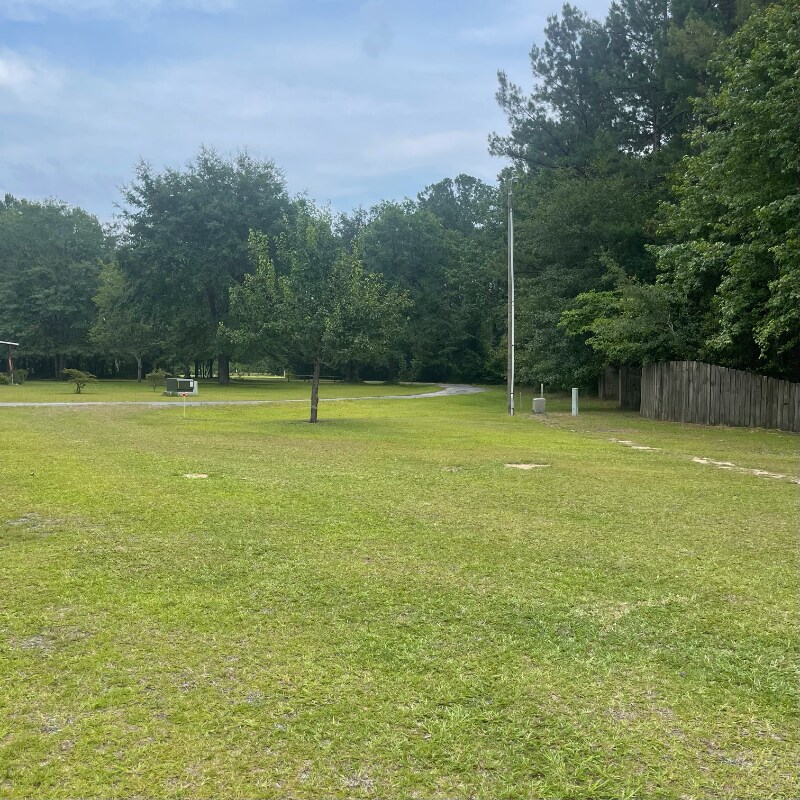 Building Photo - 339 Red Briar Ln
