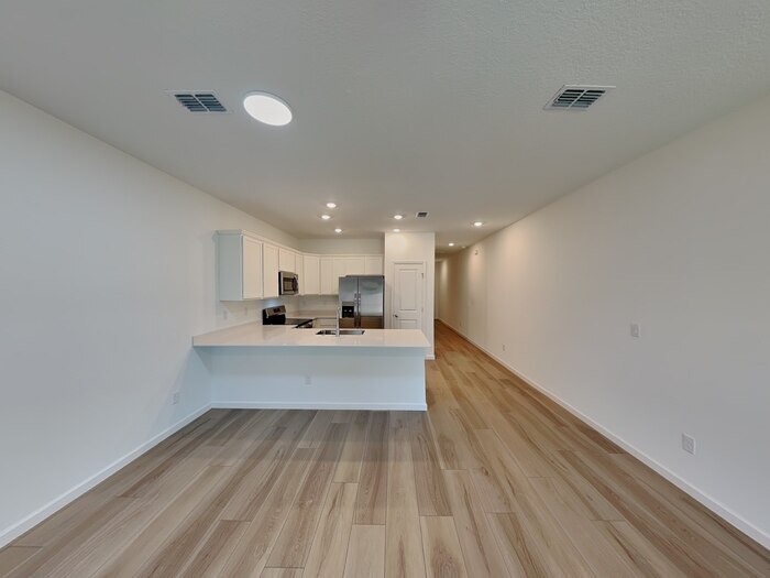 Building Photo - 594 Holly Lks Dr