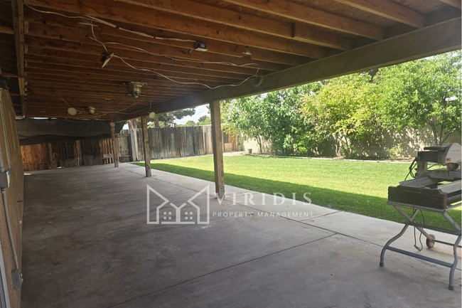 Building Photo - 5020 Trabuco Canyon Dr