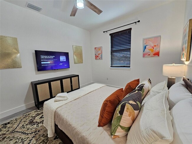 Building Photo - 2075 Jewell Ave