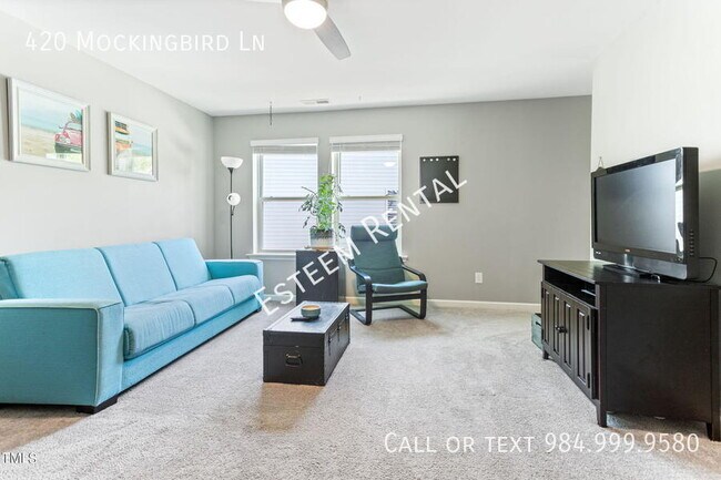 Building Photo - 420 Mockingbird Ln
