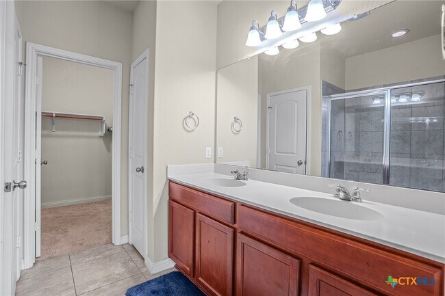 Building Photo - 16012 McAloon Way