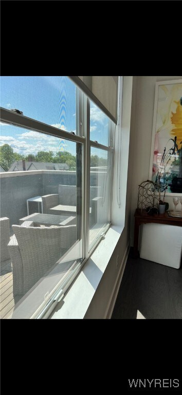 Building Photo - 1020 Elmwood Ave