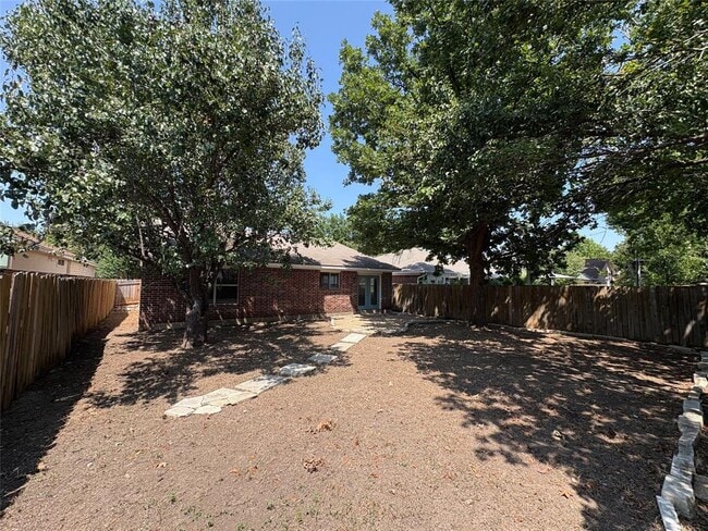 Building Photo - 9617 Copper Creek Dr