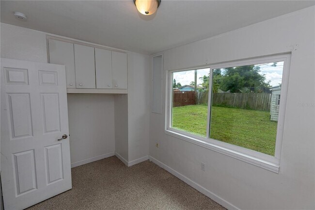 Building Photo - 21043 Bersell Ave