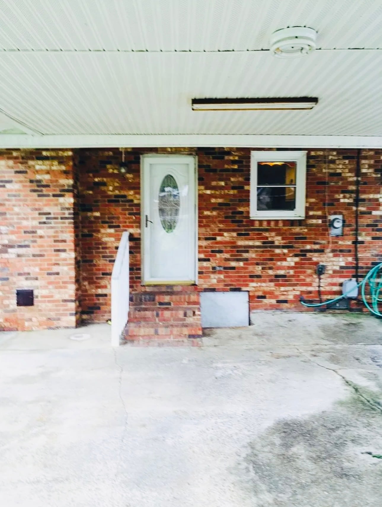 Building Photo - 2312 Cadden Rd