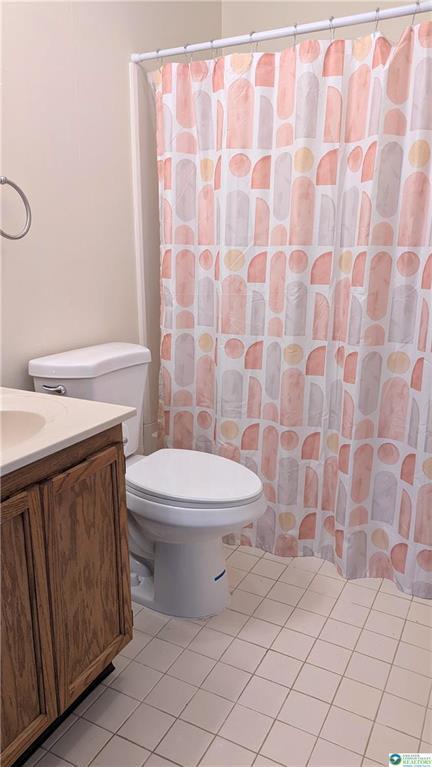 Building Photo - 1825 Falcon Dr