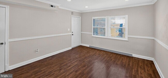 Building Photo - 1255 Meigs Pl NE