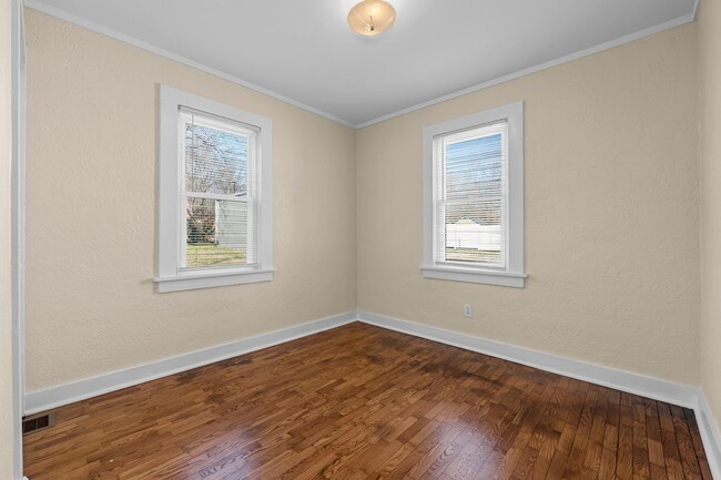 Building Photo - Charming home in Jackson, just minutes from Uptown!