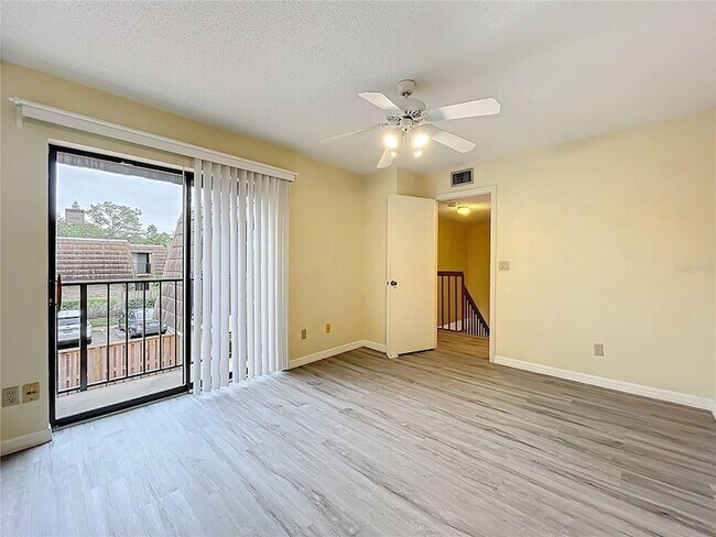 Building Photo - 5271 Coral Ct