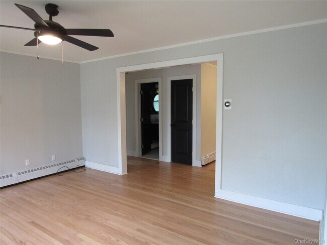Building Photo - 30 Craigville Rd
