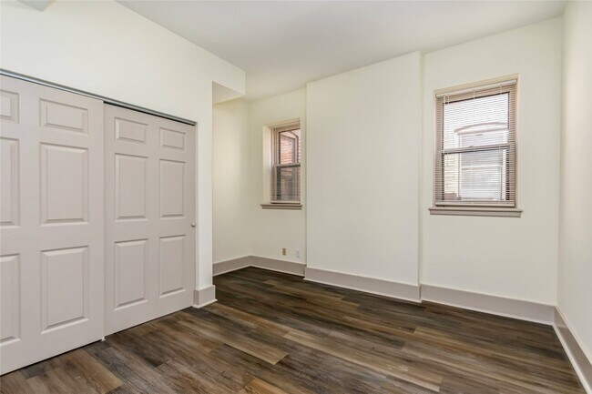 Building Photo - 3805 Shenandoah Ave