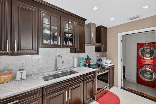 Building Photo - Southwest 127th Avenue, Miami, FL 33175 - 3 BR 2.5 BA single-family home
