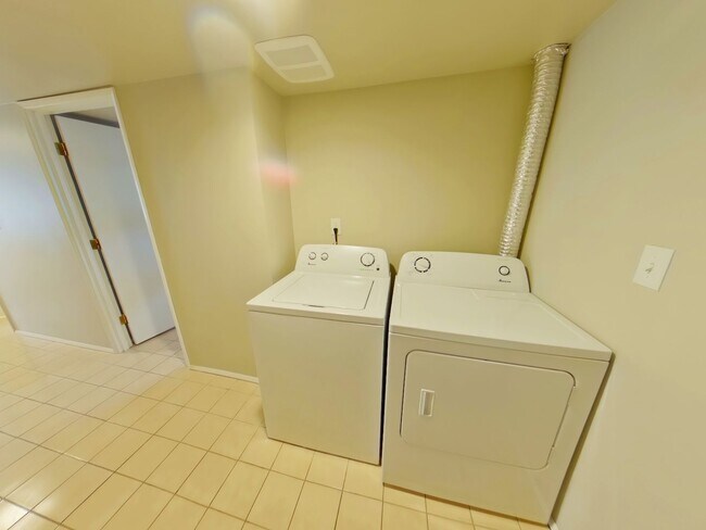 Building Photo - 210-214 NW 11th St.