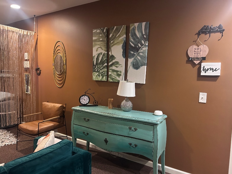 Building Photo - 11609 Detroit Ave