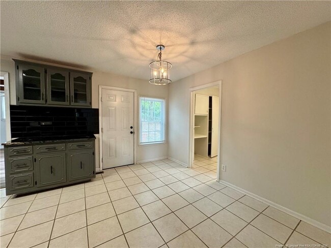 Building Photo - 1837 Glenwick Dr