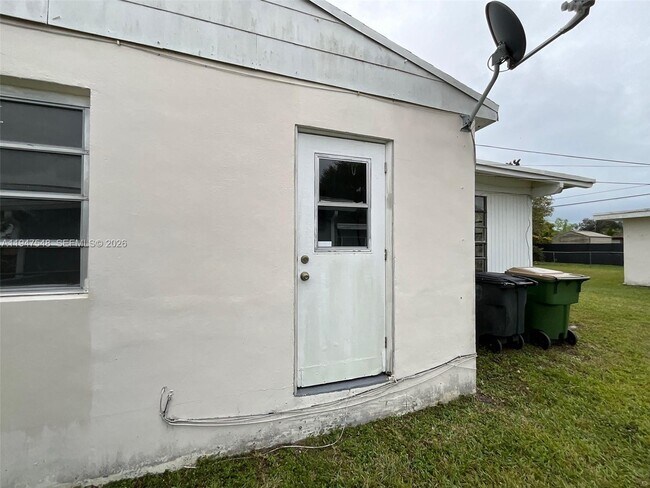 Building Photo - 1240 NE 143rd St