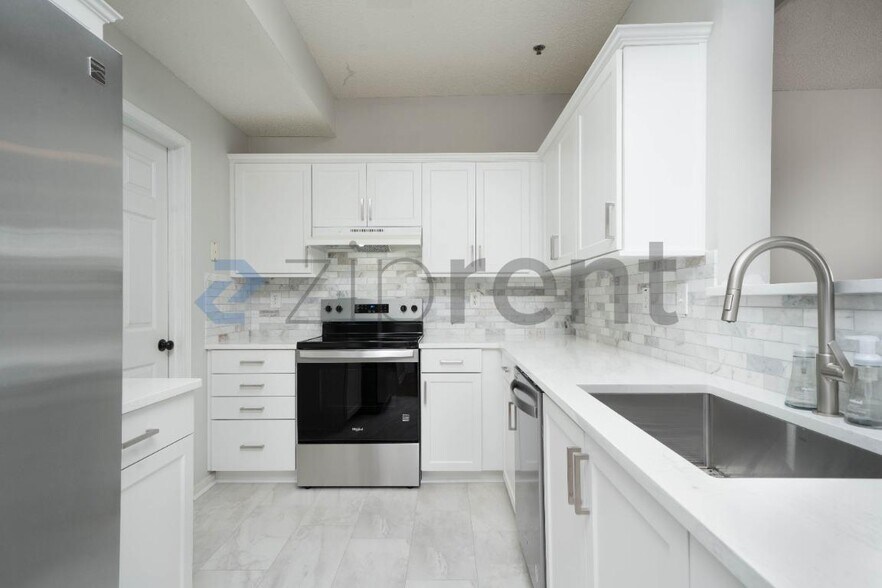 Building Photo - 603 Spring Heights Ln