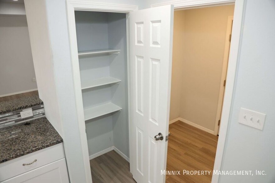 Building Photo - 1649 Wrigley Dr