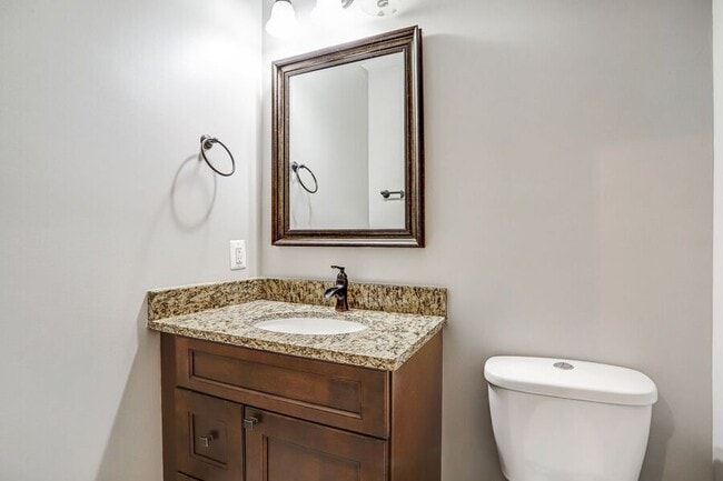 Building Photo - 3351 Clay St NE