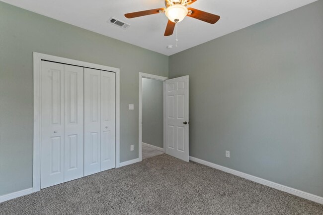 Building Photo - 1253 E Jessamine St