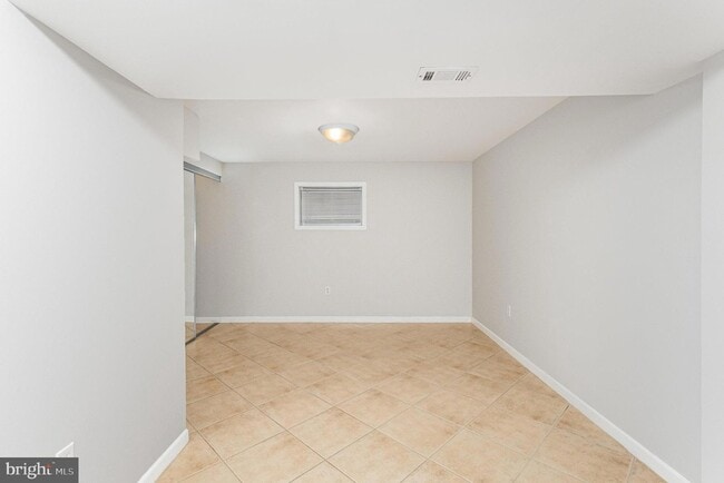 Building Photo - 8411 Derby Ct