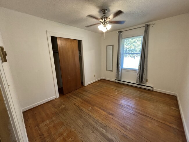 Building Photo - 5611 Stantonsburg Rd