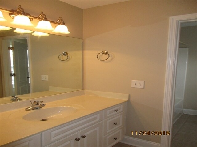 Building Photo - 437 Bethany Cir
