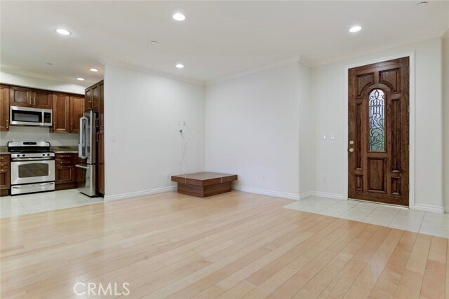 Building Photo - 556 E Palm Ave