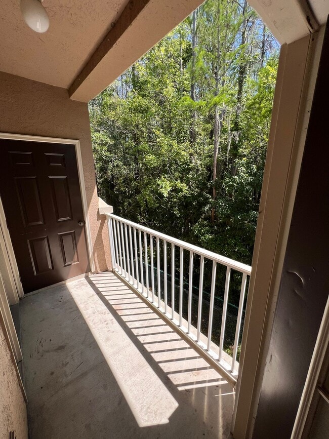 Building Photo - 2049 Tizewell Cir