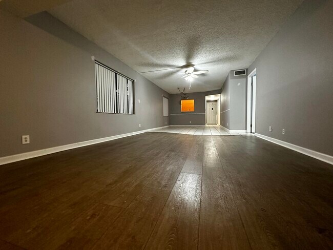 Primary Photo - 2940 SW 22nd Ave