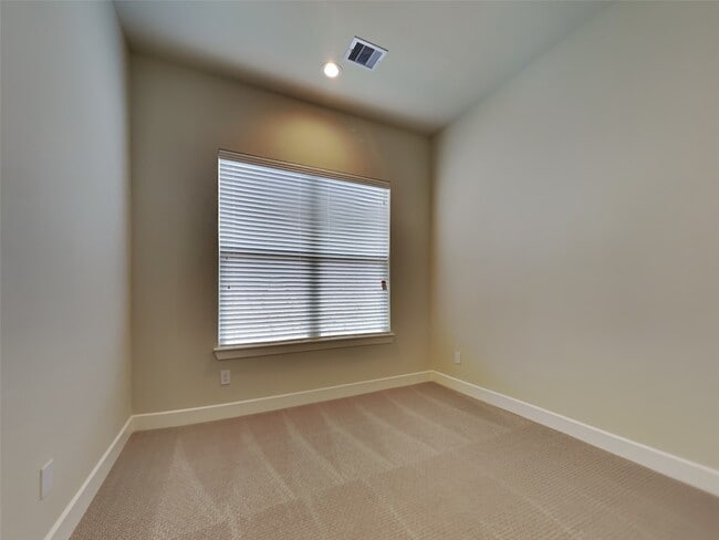 Building Photo - 2608 Upper Quinn Wy