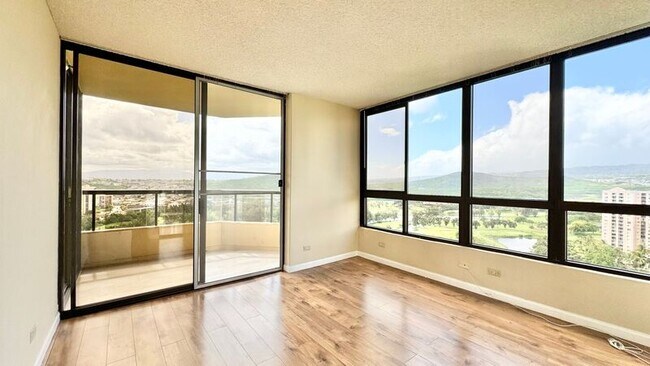 Building Photo - 5333 Likini St