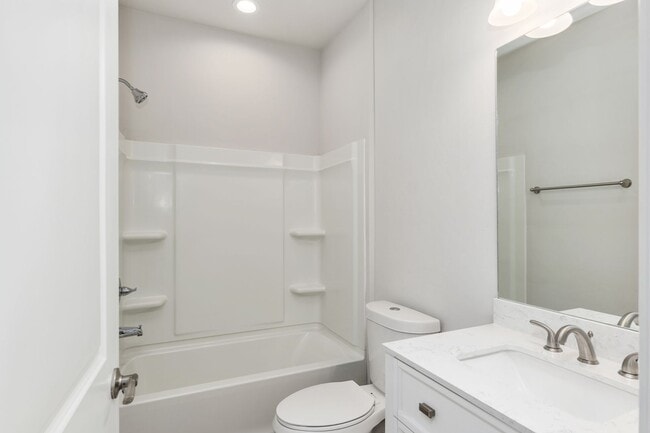 Building Photo - 3/3 NEAR UF FOR FALL 2026!