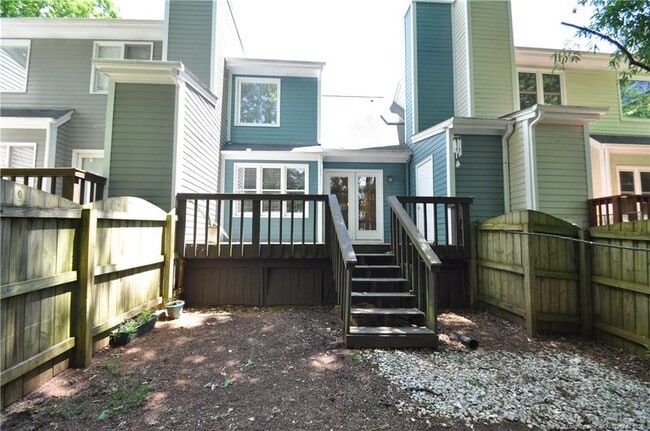 Building Photo - 1004 Oak Lake Ct