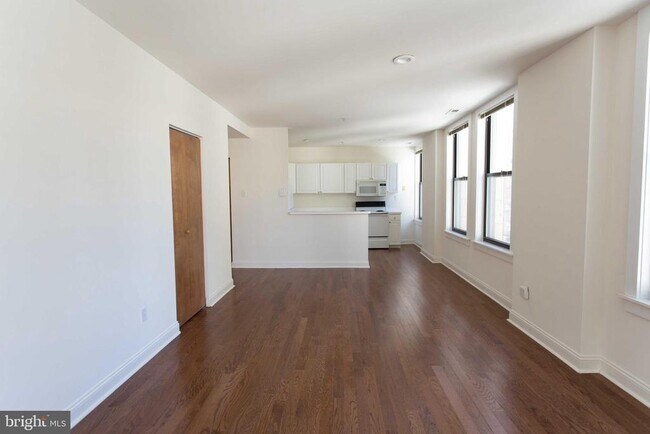 Building Photo - 1411 Walnut St