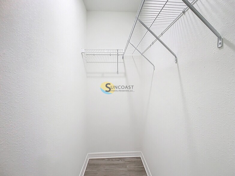 Building Photo - 3821 SW 43rd Ct