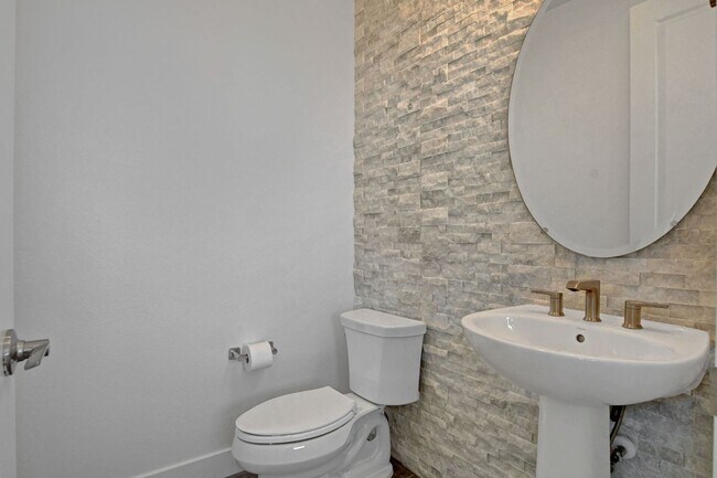 Building Photo - Stunning Luxury Toll Brothers Cordillera 4 bedroom!