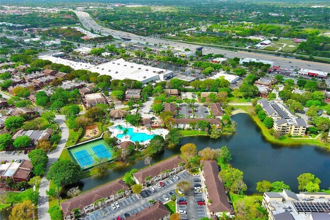 Building Photo - 6614 SW 114th Pl